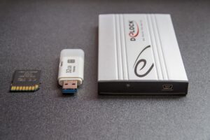 Read more about the article How to Set Up Your USB 3.0 Dual Docking Station
